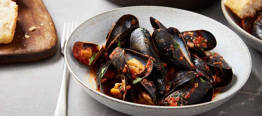 Mussels with Peperonata
