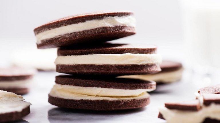 Chocolate Vanilla Sandwich Biscuits